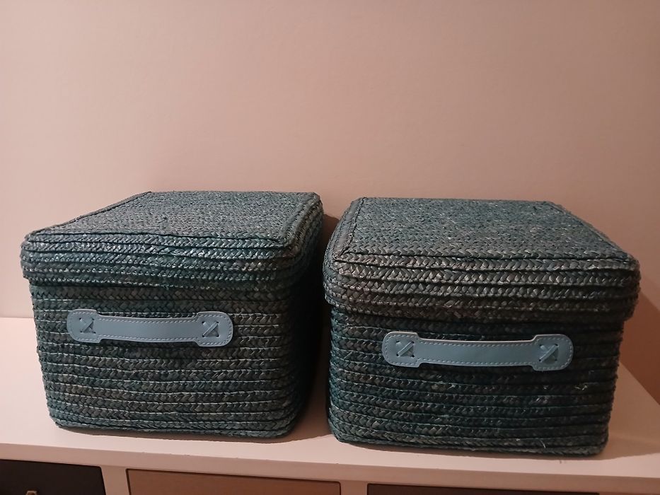 Caixas de palhinha verde água