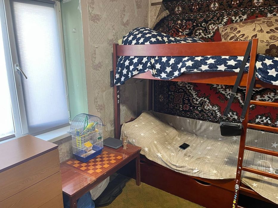 Продам гарний будинок в центрі Підгородного