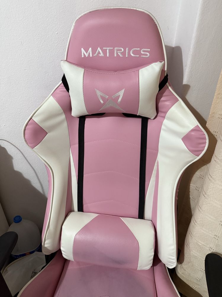 Cadeira gaming rosa usada