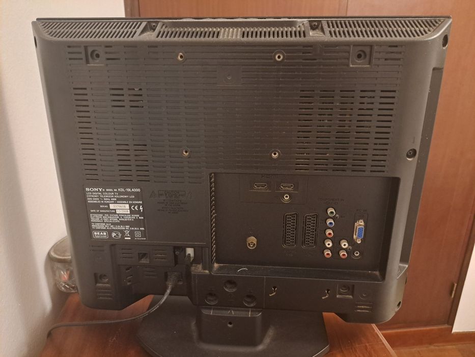 2 TV de 18'' em funcionamento