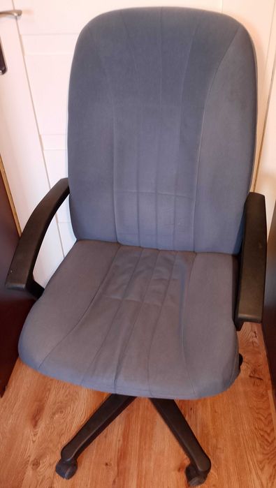 Fotel obrotowy welurowy niebieski PROMOCJA