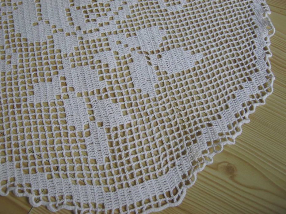 Rękodzieło erweta bieżnik szydełko kwiaty 50 / 77 cm