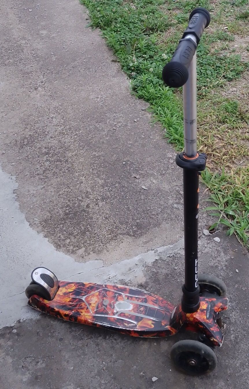 Детский самокат  best scooter