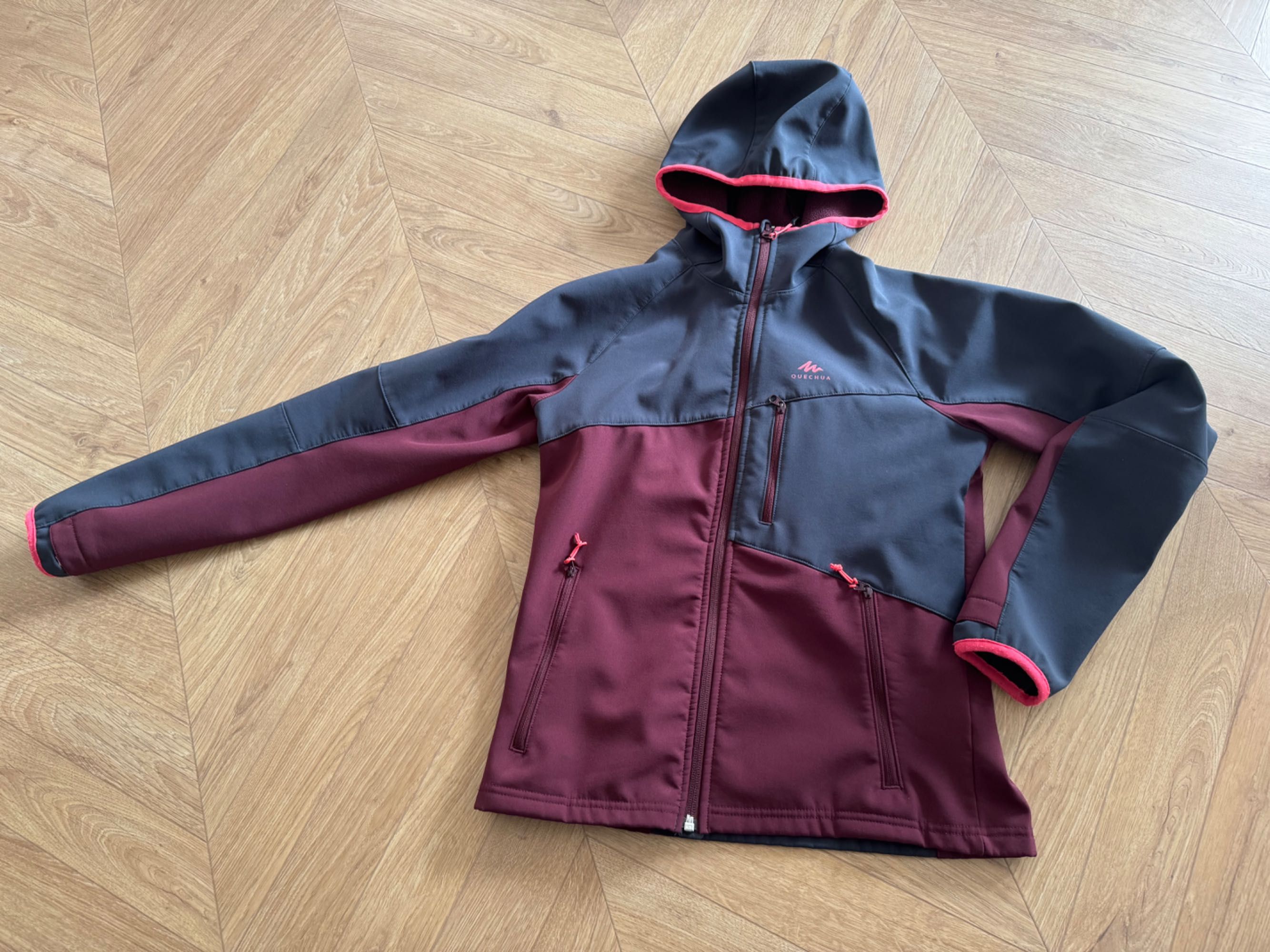 Kurtka softshell  Decathlon Quechua 10-11 lat