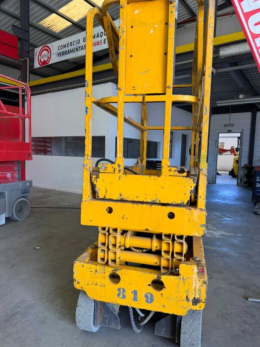 Plataforma Elevatória elétrica (usada) Optimum 8