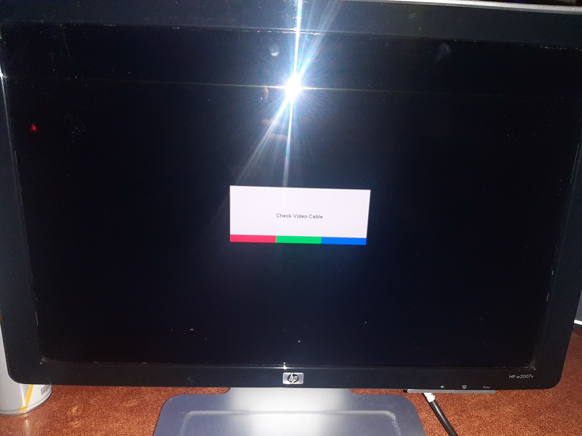 Monitor HP 20 inch LCD