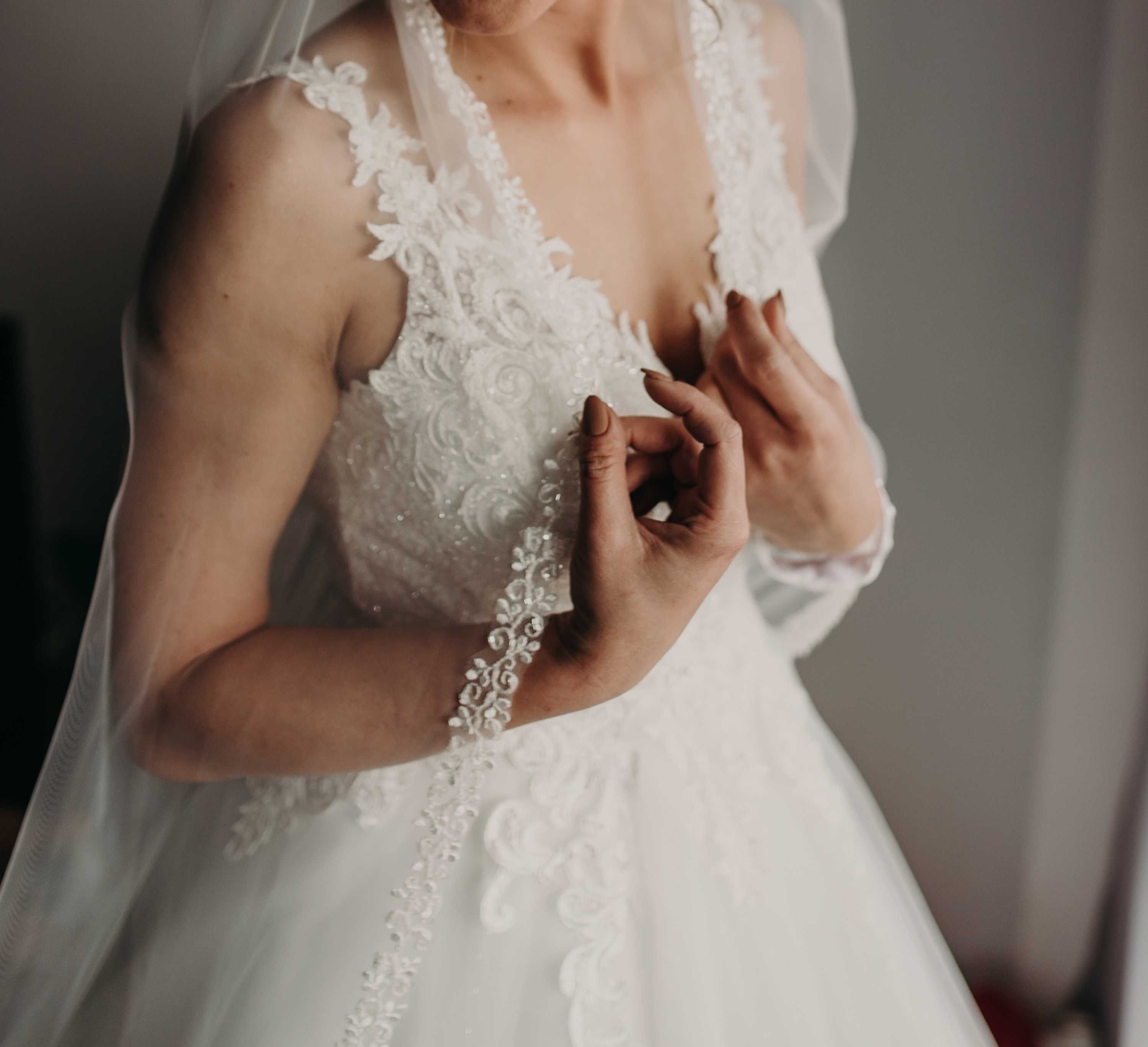 Maxima 2720 suknia ślubna ivory