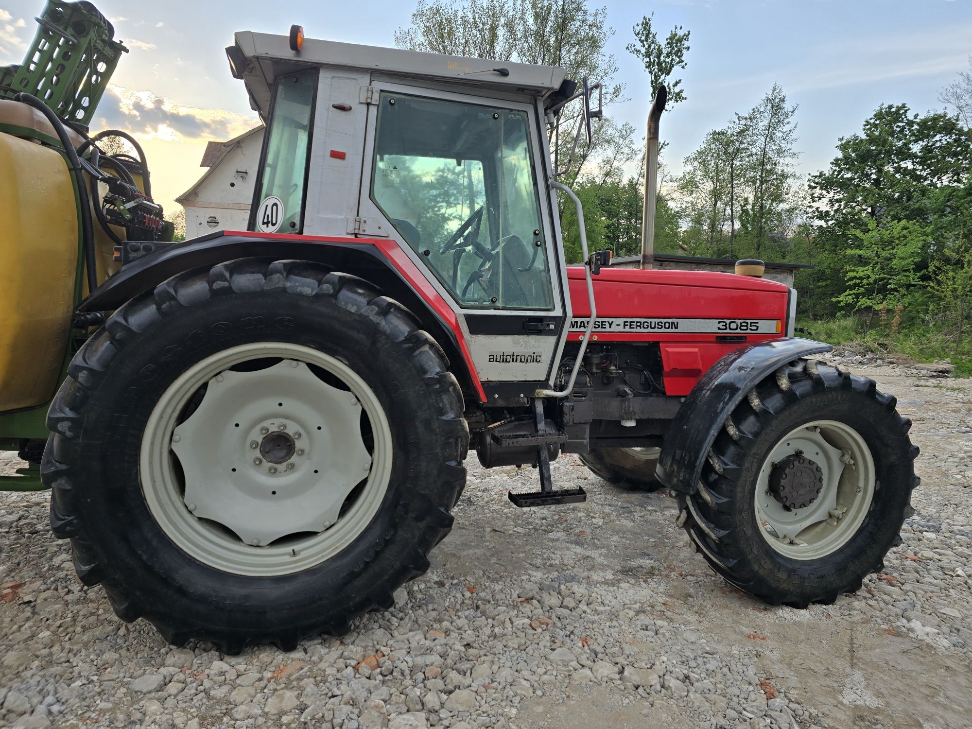 Massey Ferguson 3085