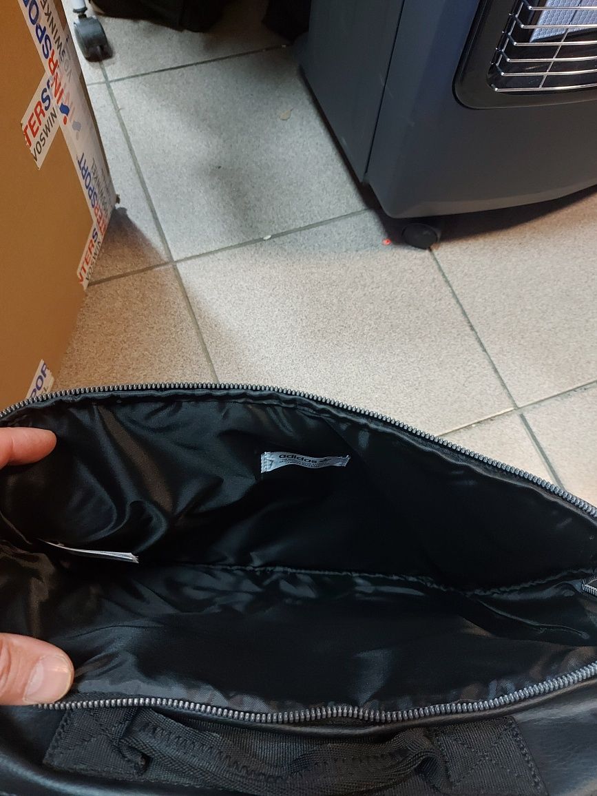 Вінтажна сумка Adidas Originals Airliner Vintage Bag Black Messenger B