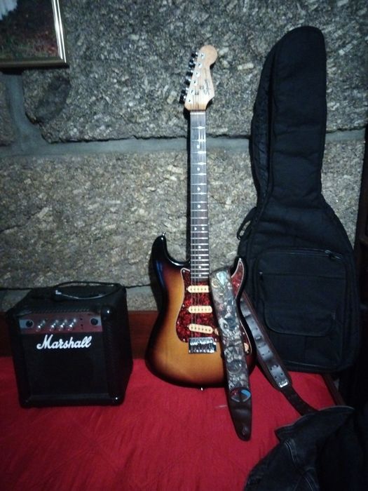 Conjuntos Guitarra elétrica Fender Squier Stratocaster