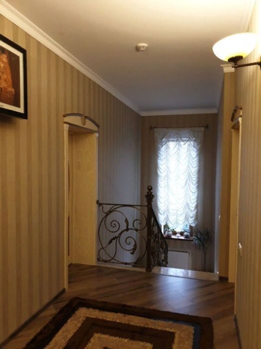 Продам чудесный дом пл. 202 м в Совиньоне- 2