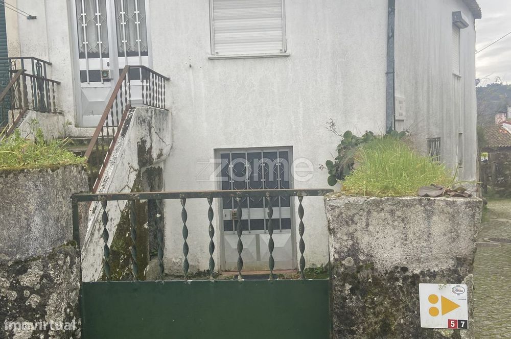 Moradia e Ruína para venda em Viseu