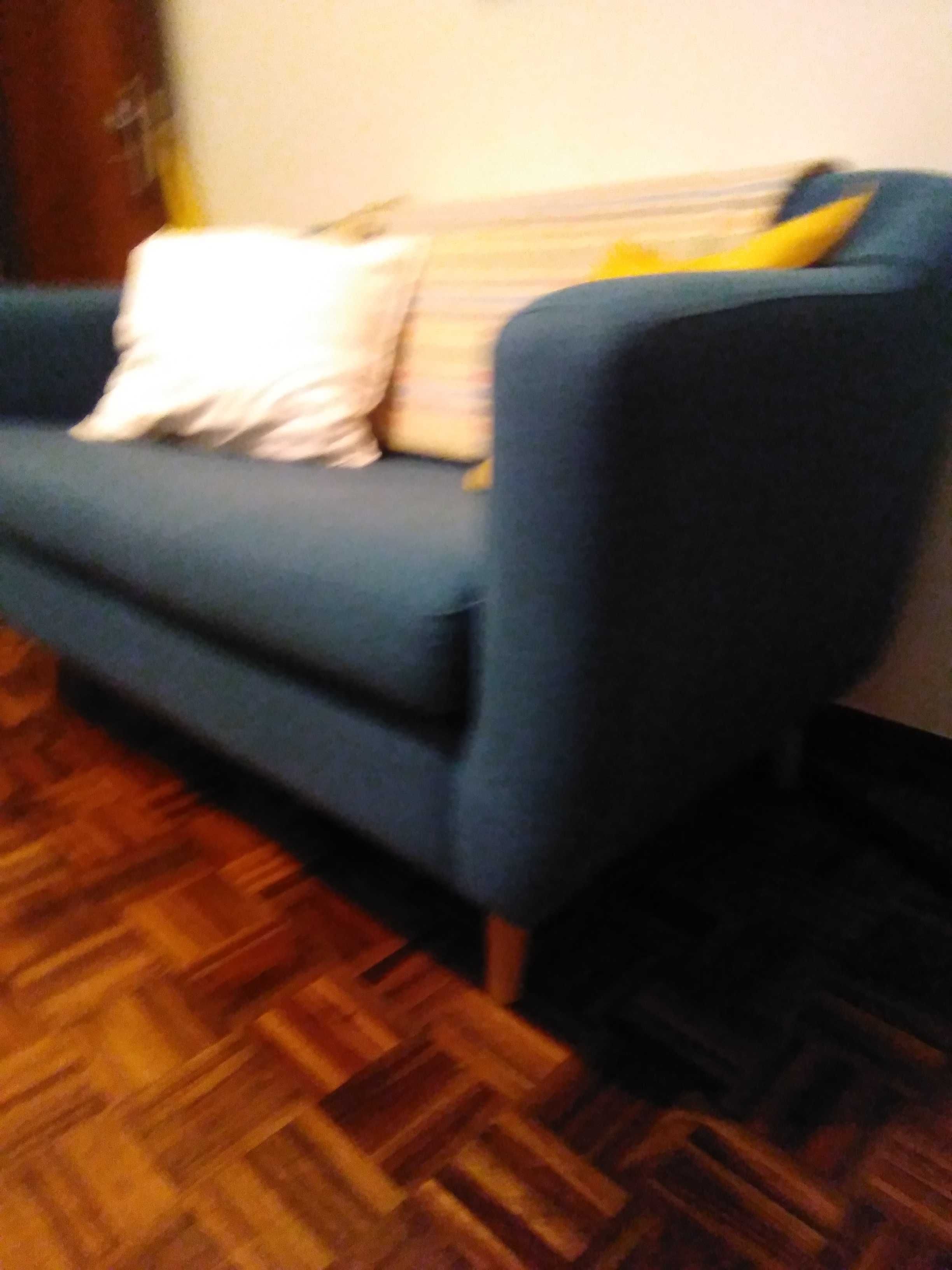Sofá azul 2/3 lugares, design, em tecido