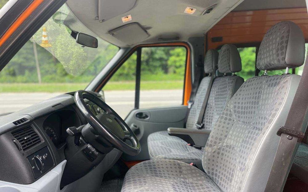 Ford Transit 2011