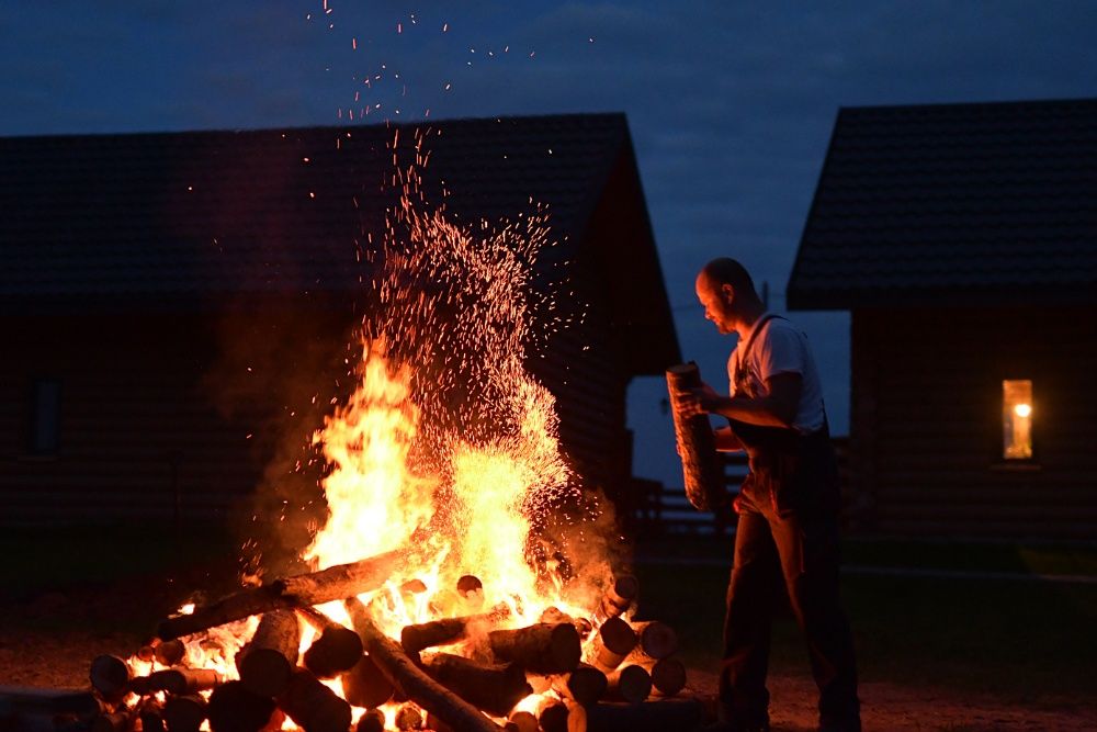 WIECZÓR PANIEŃSKI domek z JAZUZZI nad jeziorem MAZURY Warmia sauna