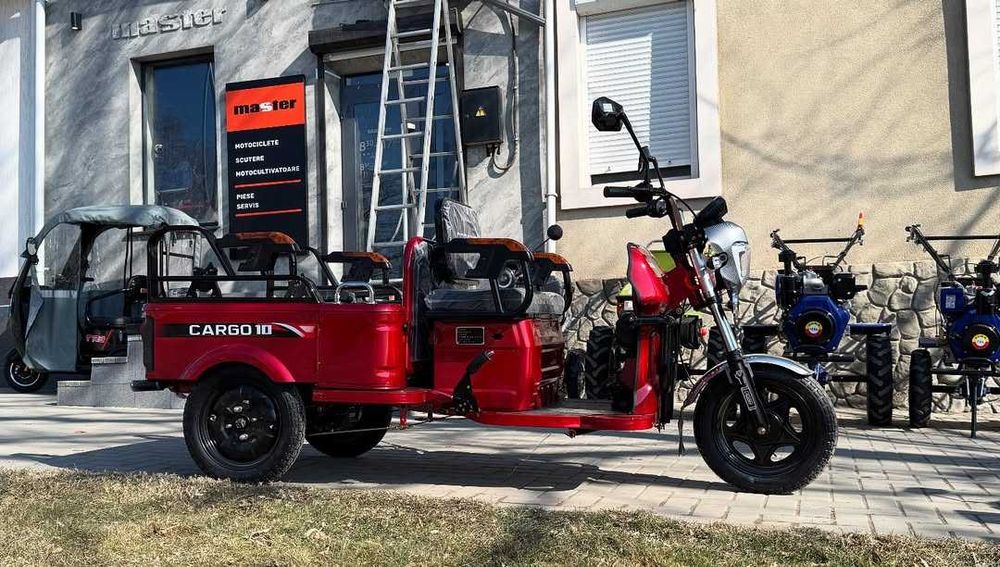 Грузовой трехколесный электро скутер Crosser Cargo 10 800 W/32Ah TR5