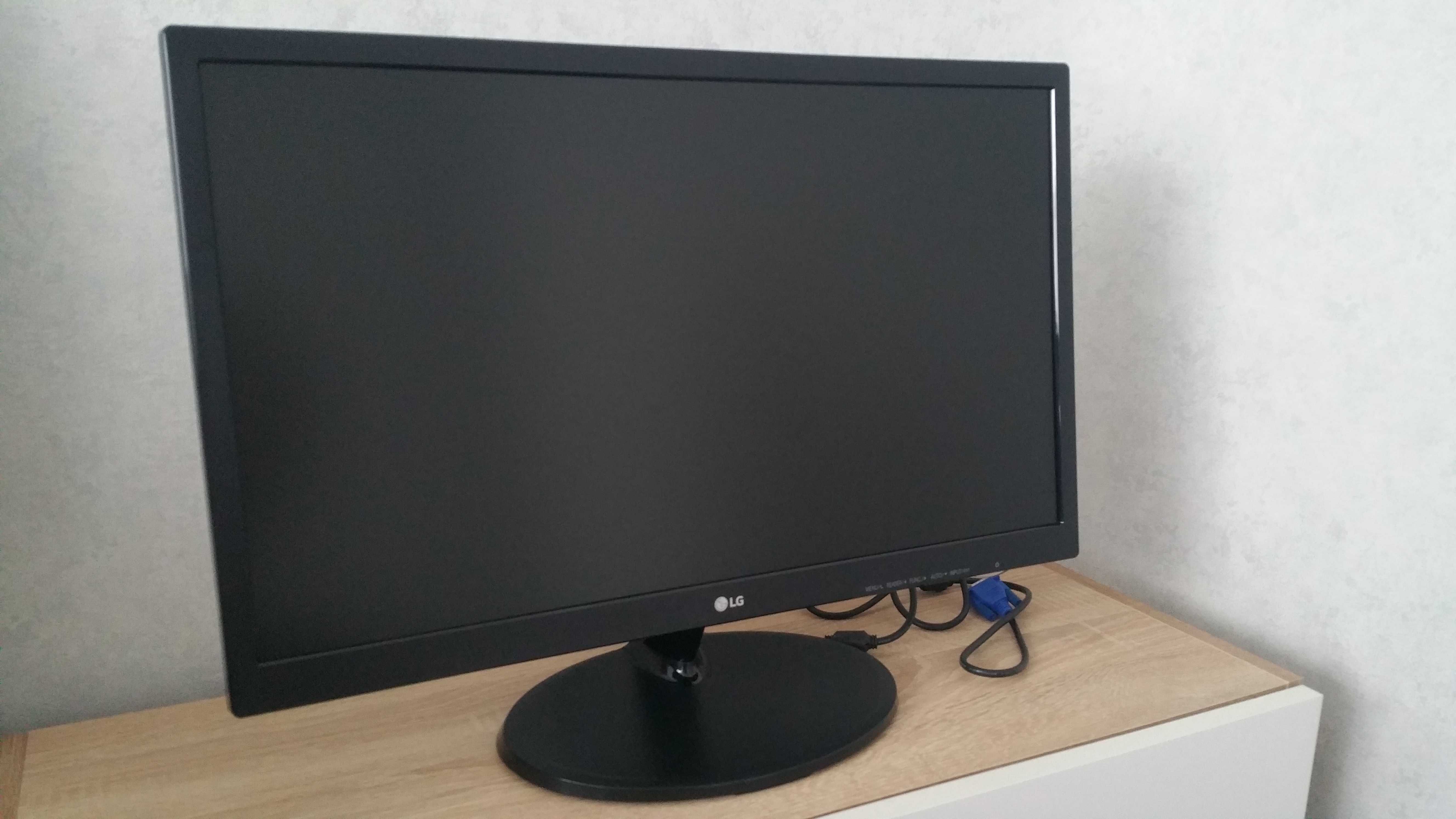 Продам монитор LG 24"диагональ.