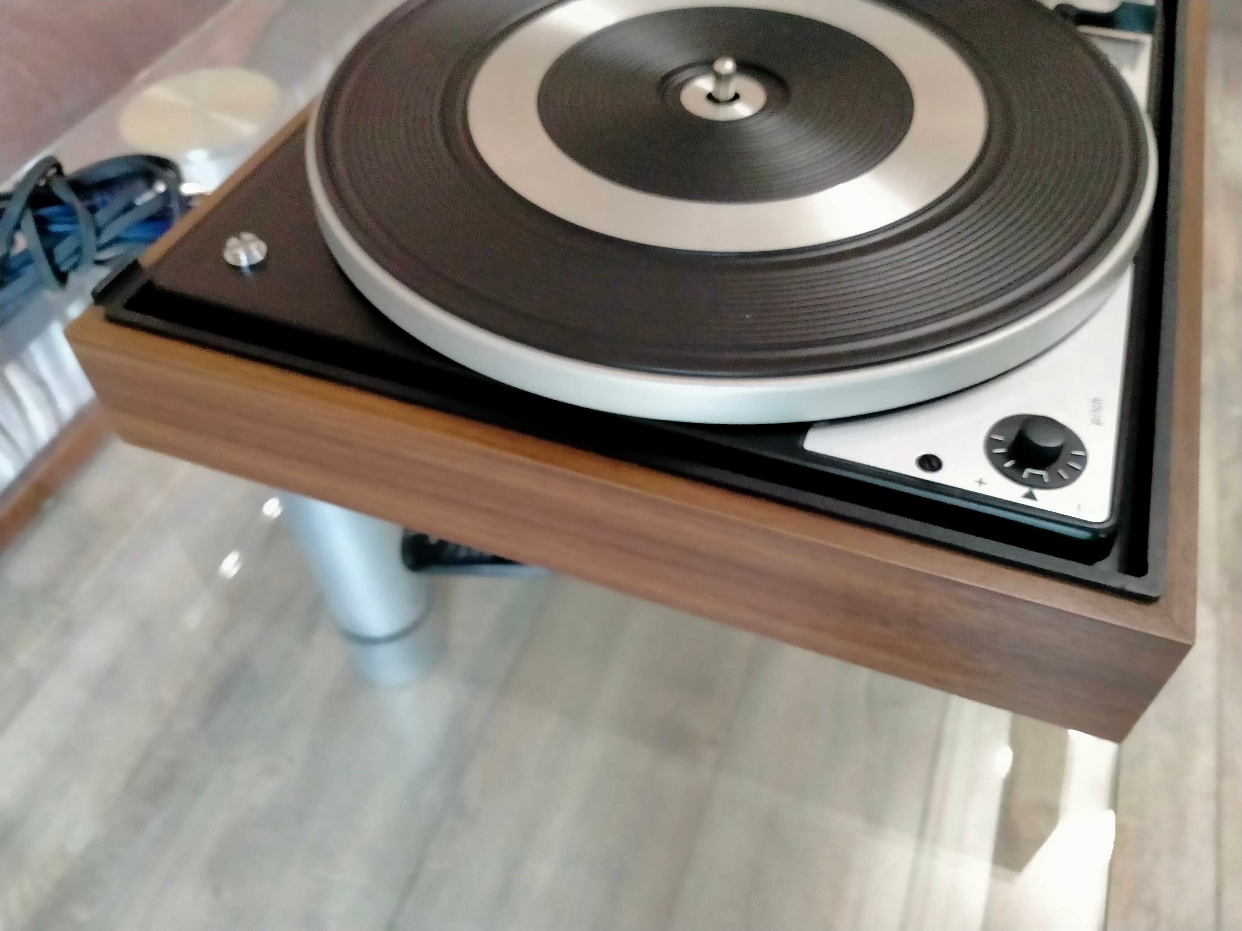 Gramofon Dual CS 1224