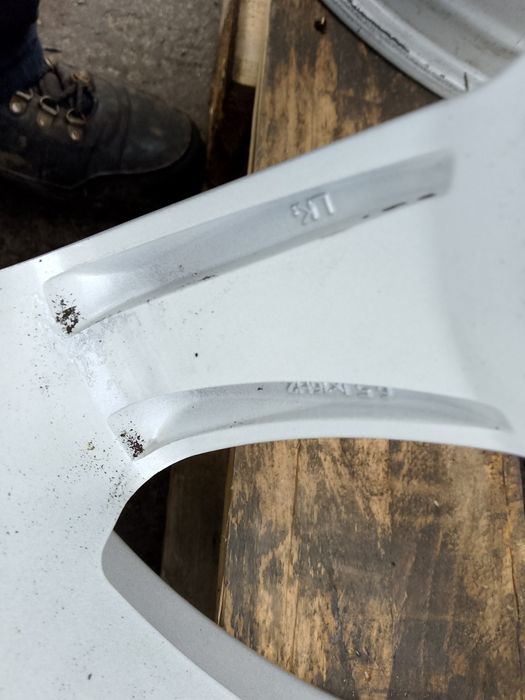 Felgi aluminiowe Ford Volvo 16 5x108