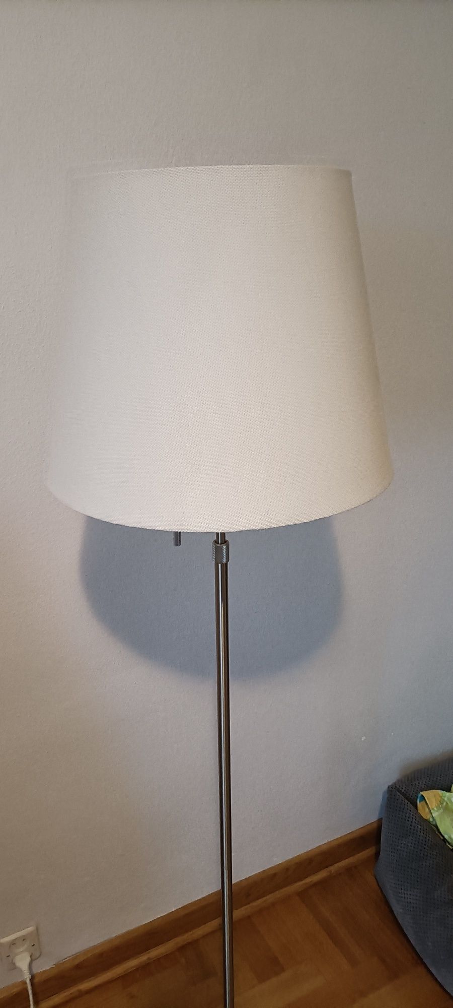 Lampa podłogowa NYFORS ikea