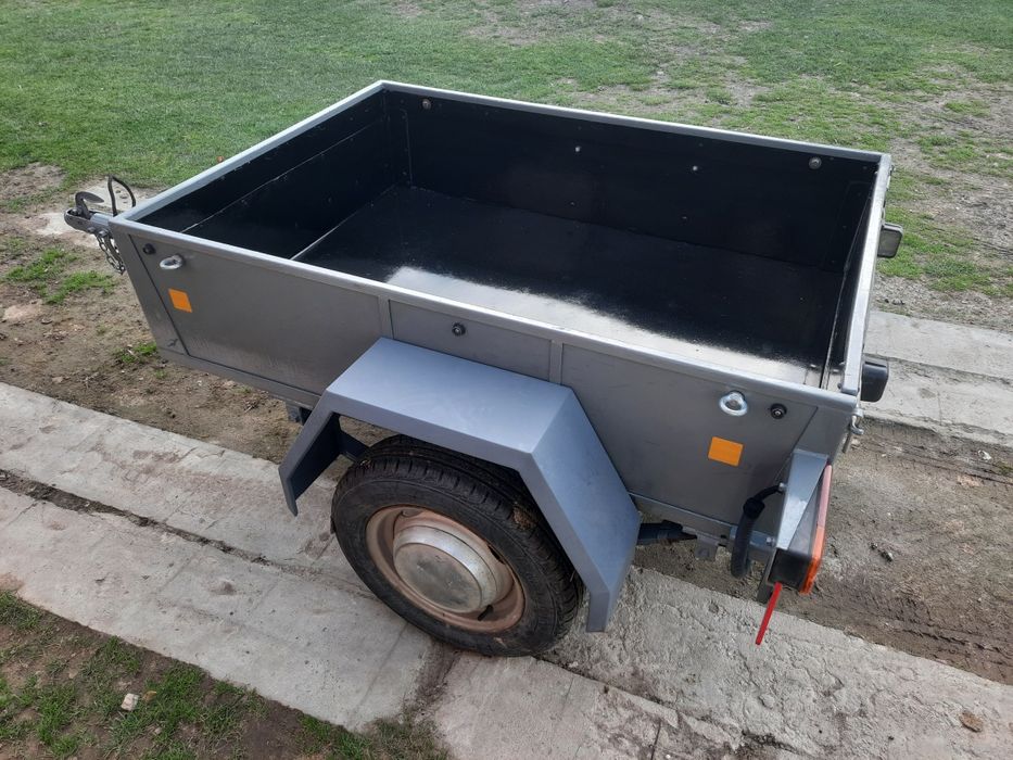 Przyczepka samochodowa lekka z dokumentami