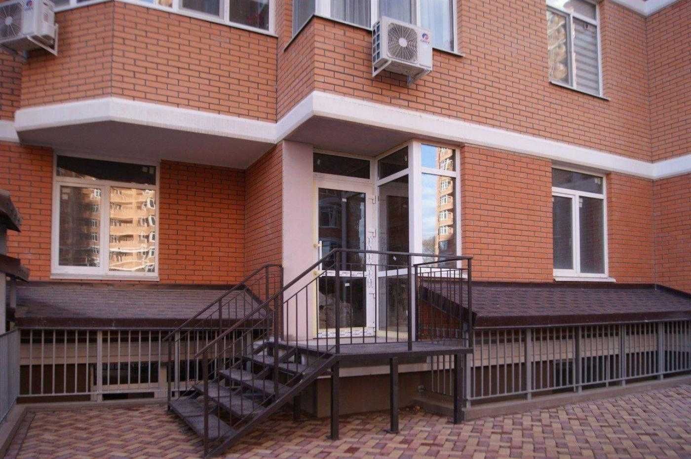 Продается коммерческое помещение в жилом комплексе Real Park