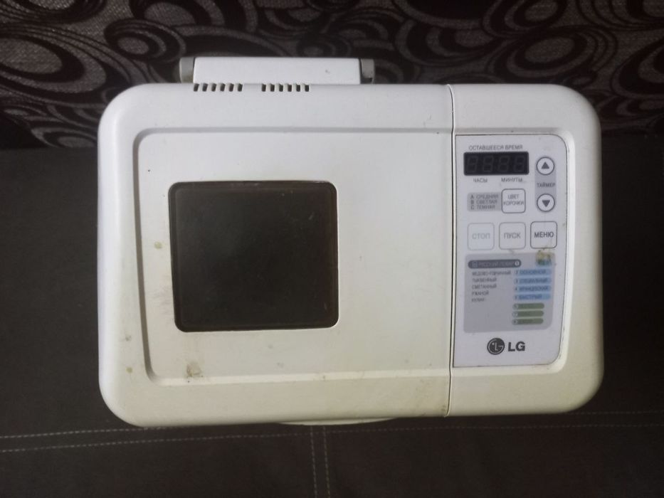 Хлебопечка LG ..