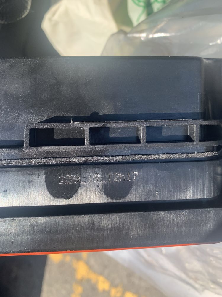Клапанна кришка peugeot/citroen 1.6 thp, 9812071480