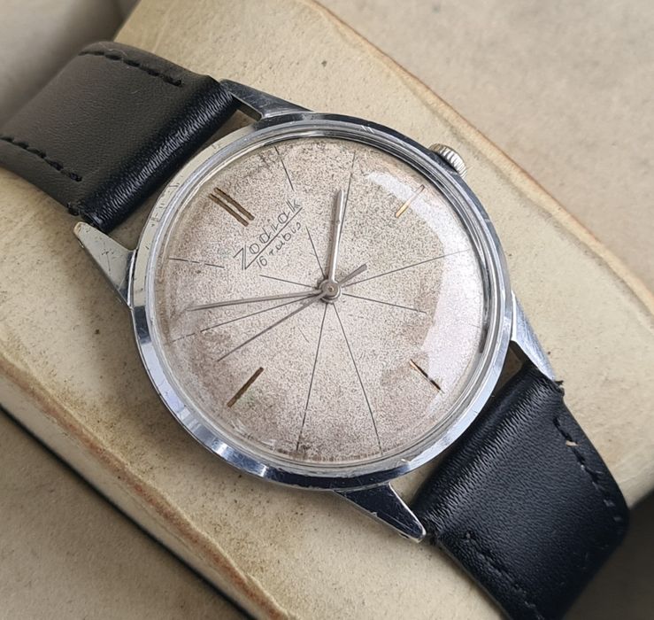 Zegarek Zodiak 16 kamieni. Błonie Poland