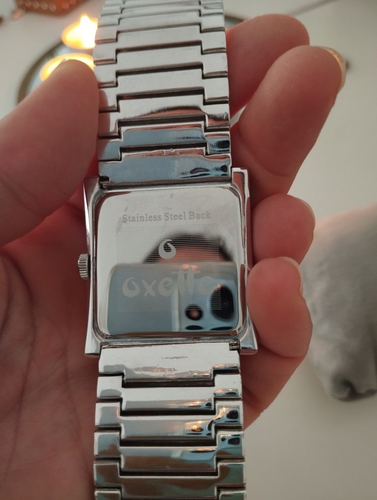 Relógio oxette com brilhantes