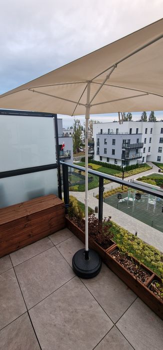 Parasol z nachyleniem Ikea TVETO beżowy