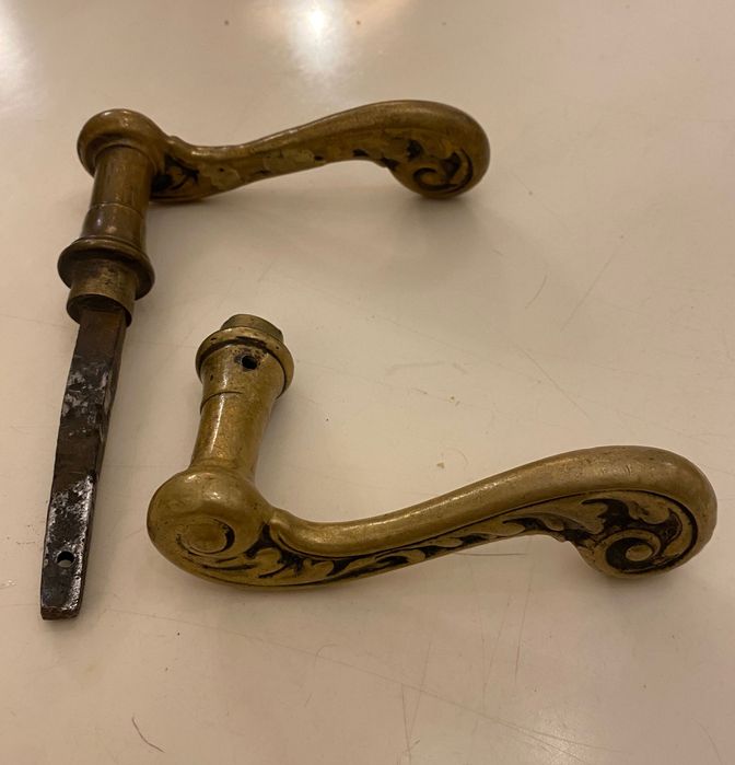 Klamki zabytkowe drzwi