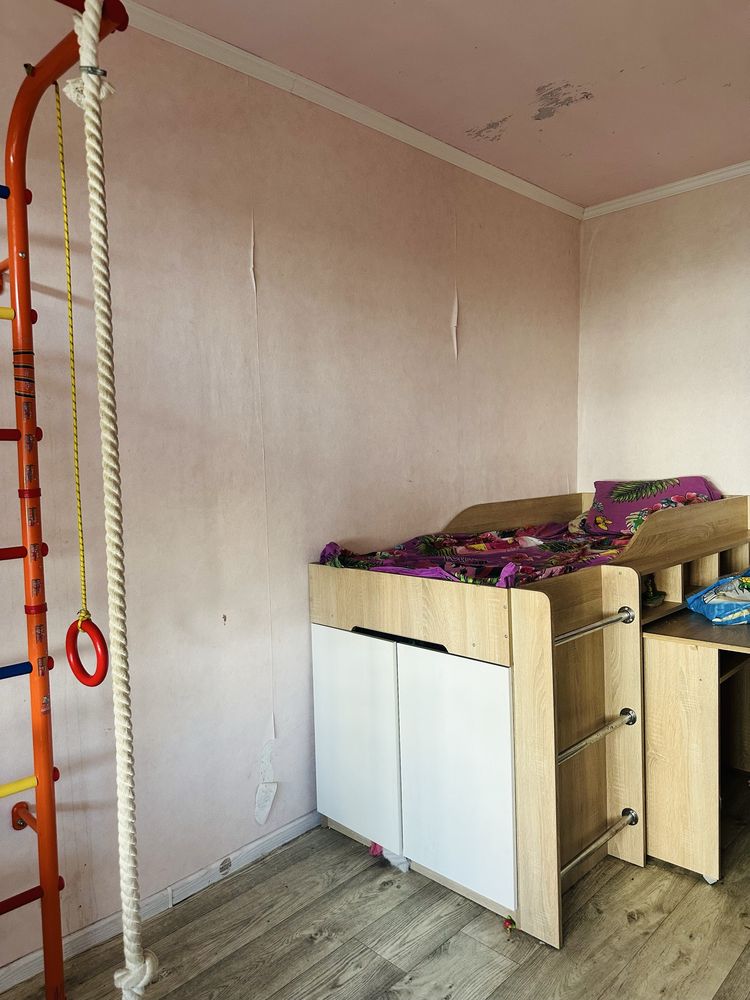 Продам 3х ком кв Л/Б 2 мкр на Бомбе