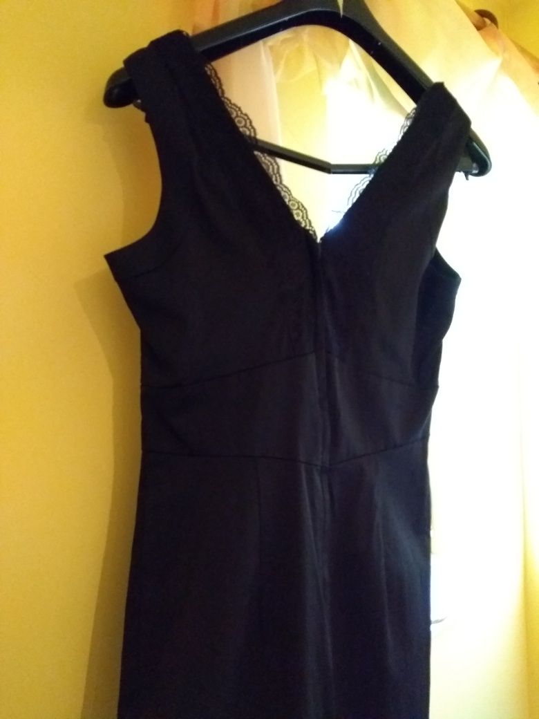 Czarna sukienka H&M wizytowa 38