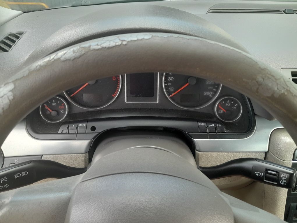 Kierownica beżowa Audi a4 b7