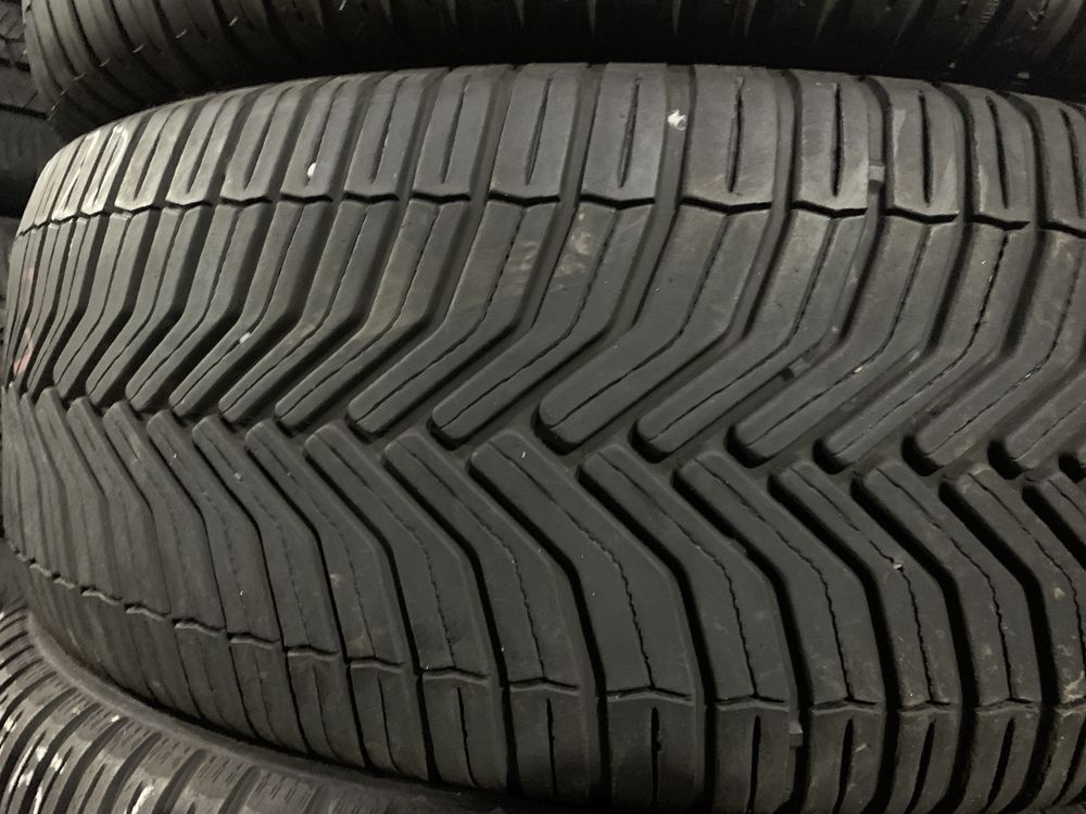 Шины б/у Всесезока 235/60-R18 Michelin Cross Climate