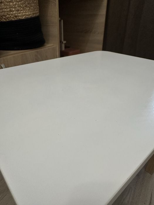 Комплект дитячий стіл з нішею для зберігання і стільчик