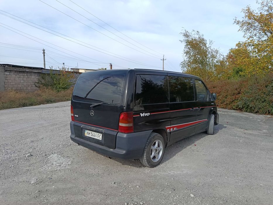 Mercedes Vito легковий пасажирський 8 місць