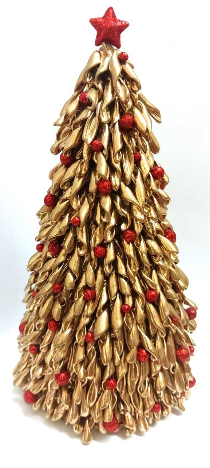 Złota choinka z makaronu 23 cm ozdoba świąteczna handmade
