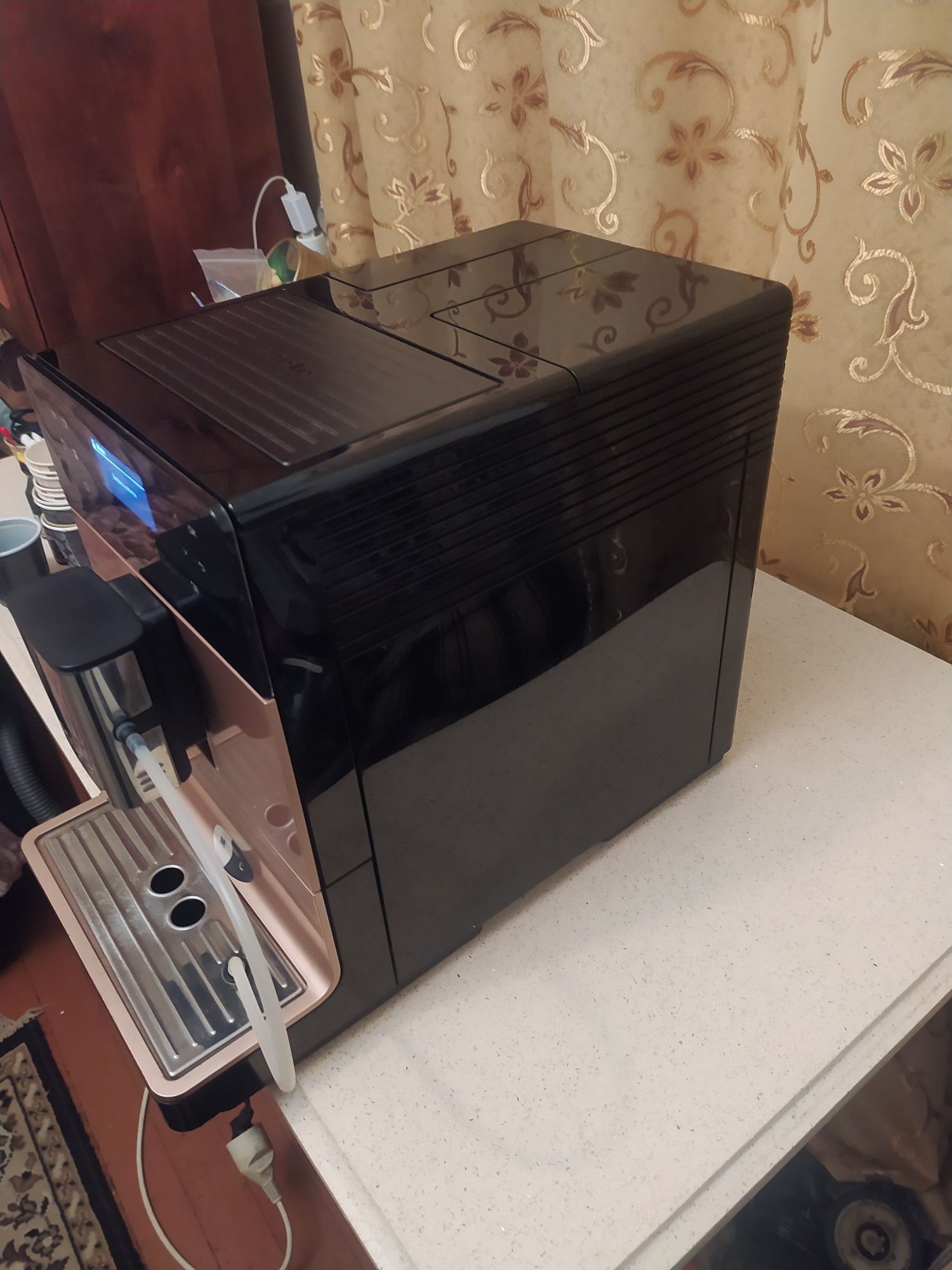 Кофемашина Miele CM5500.