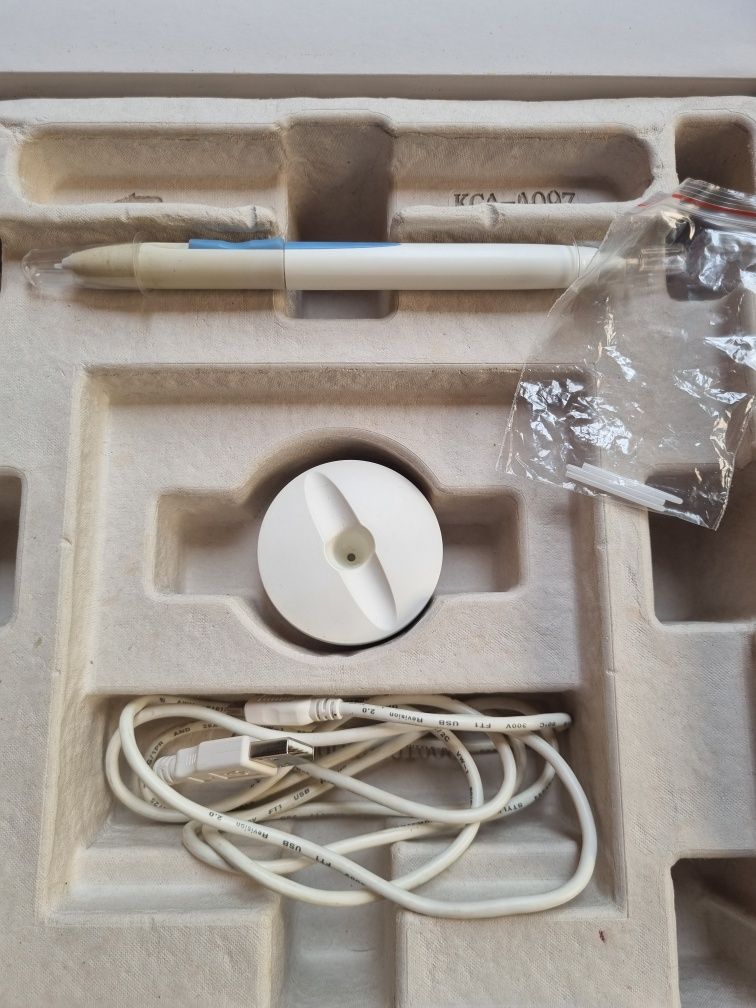 Графічний планшет Wacom Bamboo Fun CTE-450