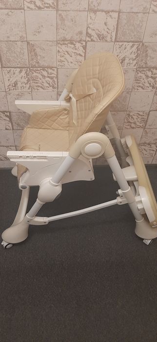 Продам, бу дитячу коляску 3 водному. + Стілець для годування +Кроватка