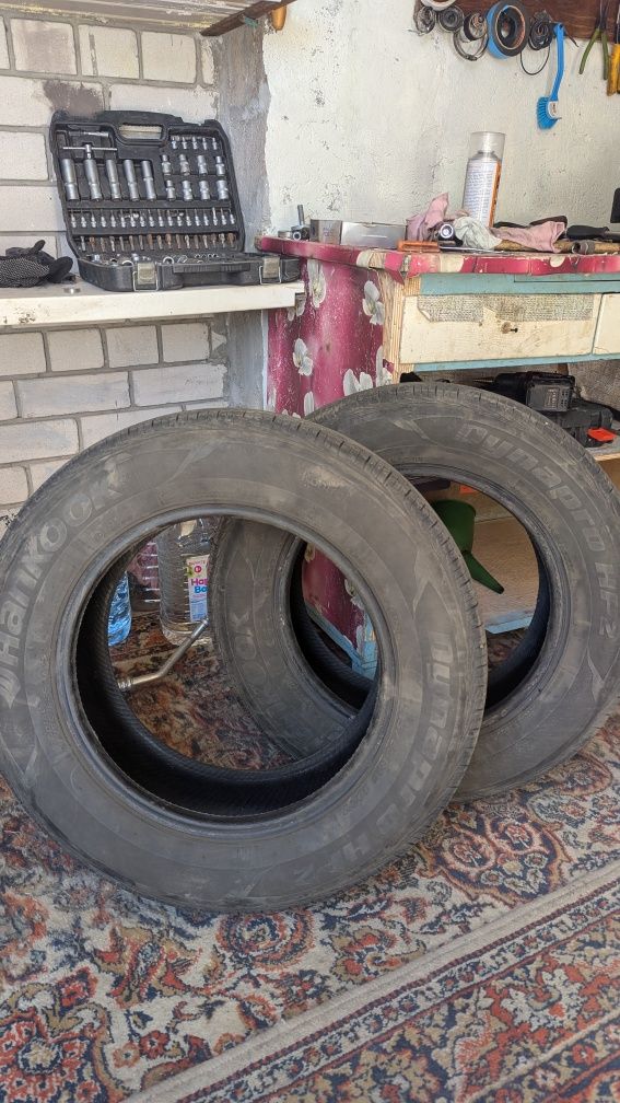 Продам резину лето 215/65 Р16