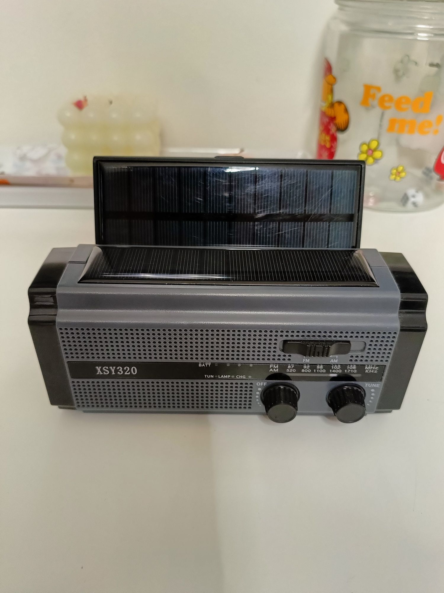 Radio solarne, przenośne radio korbowe, dynamo z AM/FM, 5000 mAh

Nacz