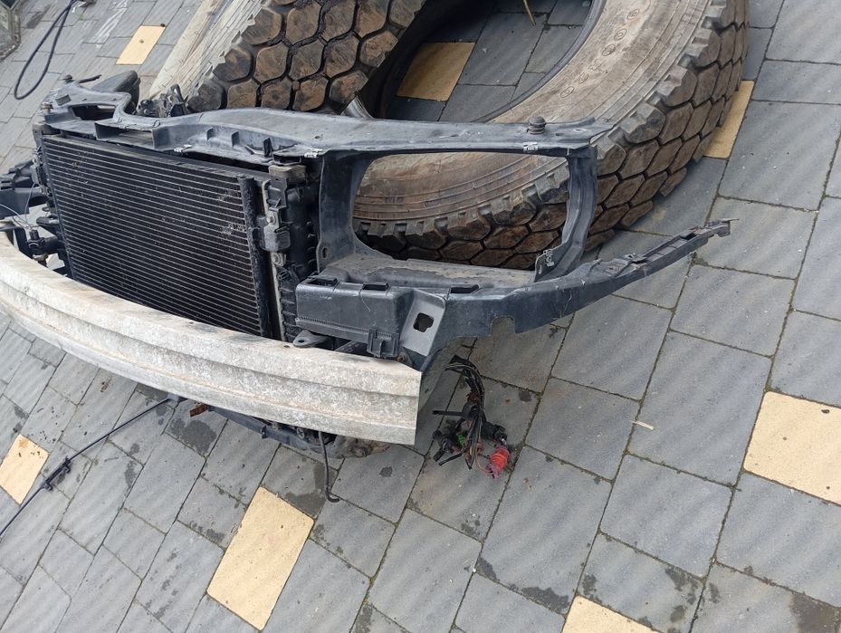 Установлена панель телевізор Пассат б5 дорест