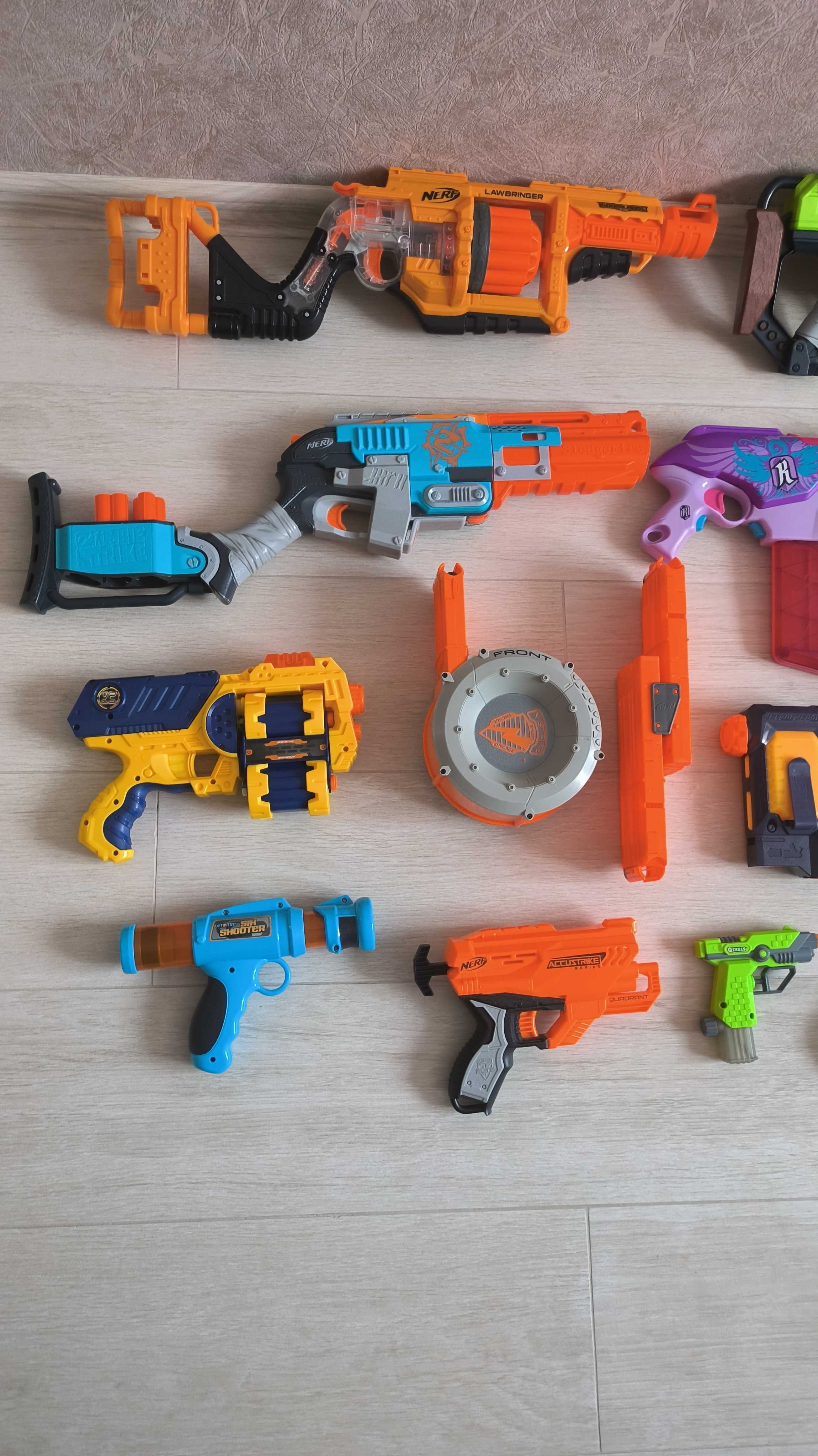 Бластери Nerf, SledgeFire, Doominator, Lawbringer
