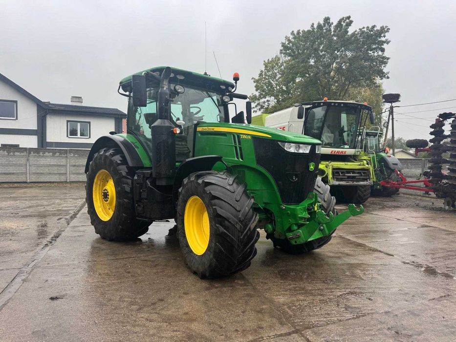 Ciągnik John Deere 7250R
