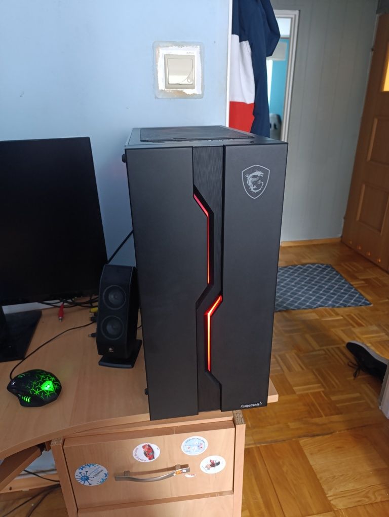 Komputer gamingowy i7 9700k RX 6700XT 12 GB