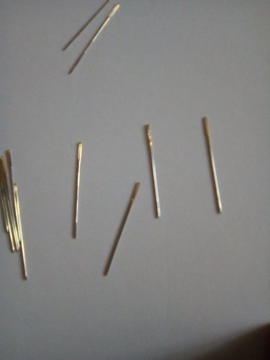 Agulhas para ponto cruz e matrial