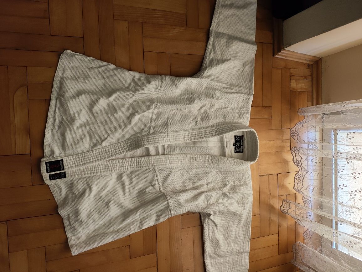 Kimono karate kyokushin